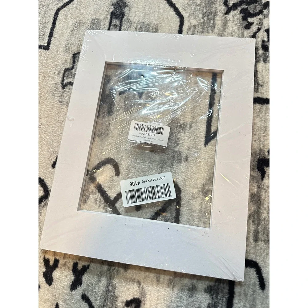 yeestone 10 Pack White Picture Frame Artwork‎ Display Holder for Home Decor